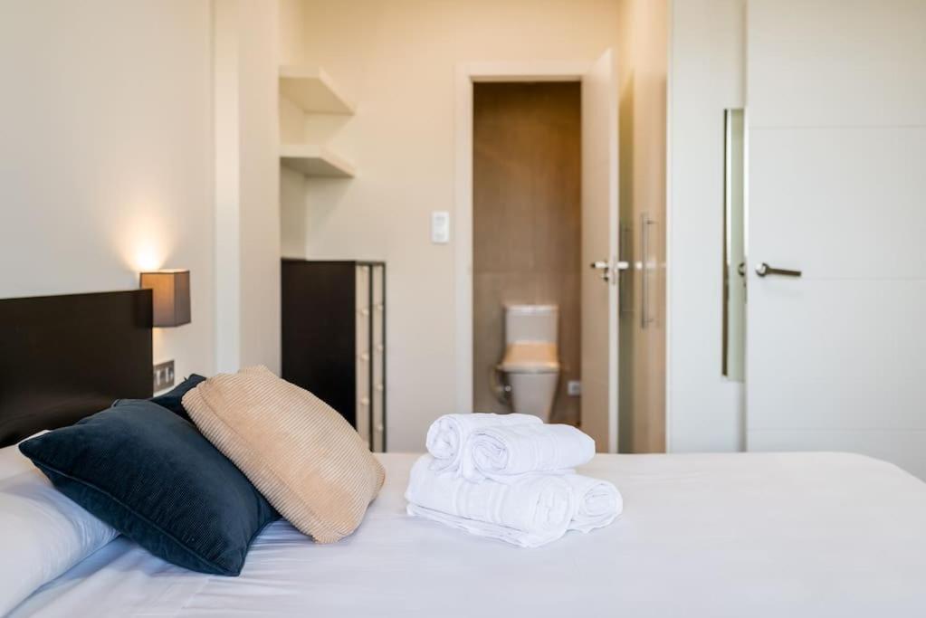 Moderno Apartamento Con Piscina Y Parking กรานาดา ภายนอก รูปภาพ