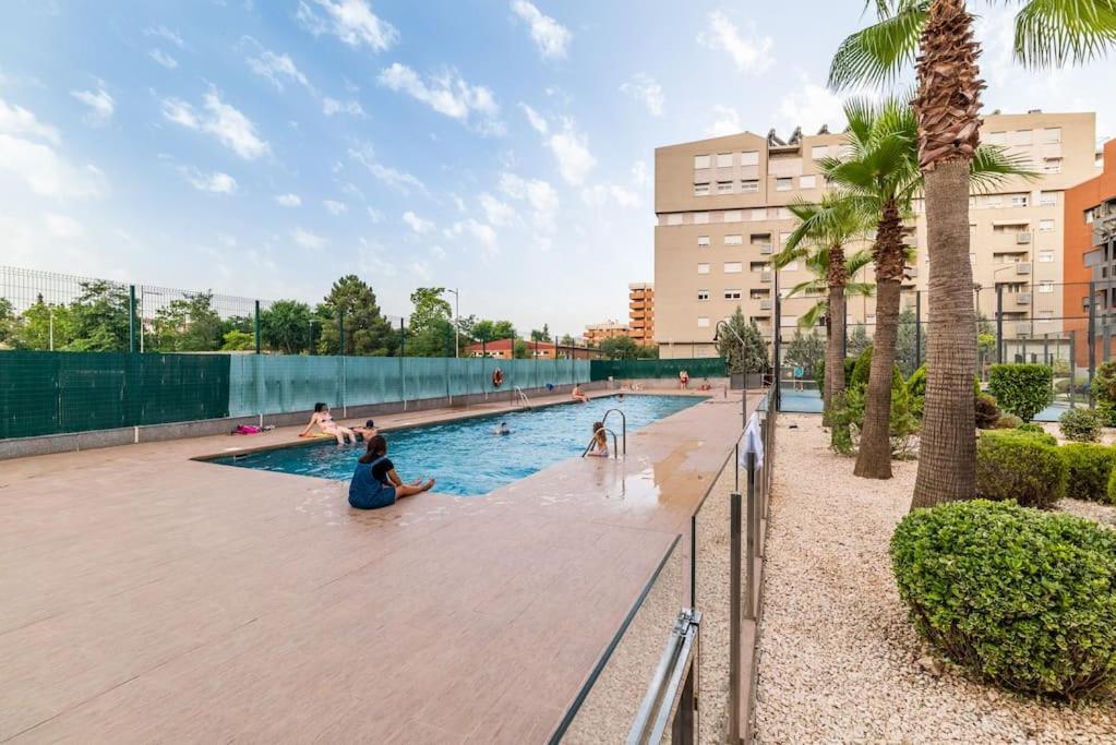 Moderno Apartamento Con Piscina Y Parking กรานาดา ภายนอก รูปภาพ